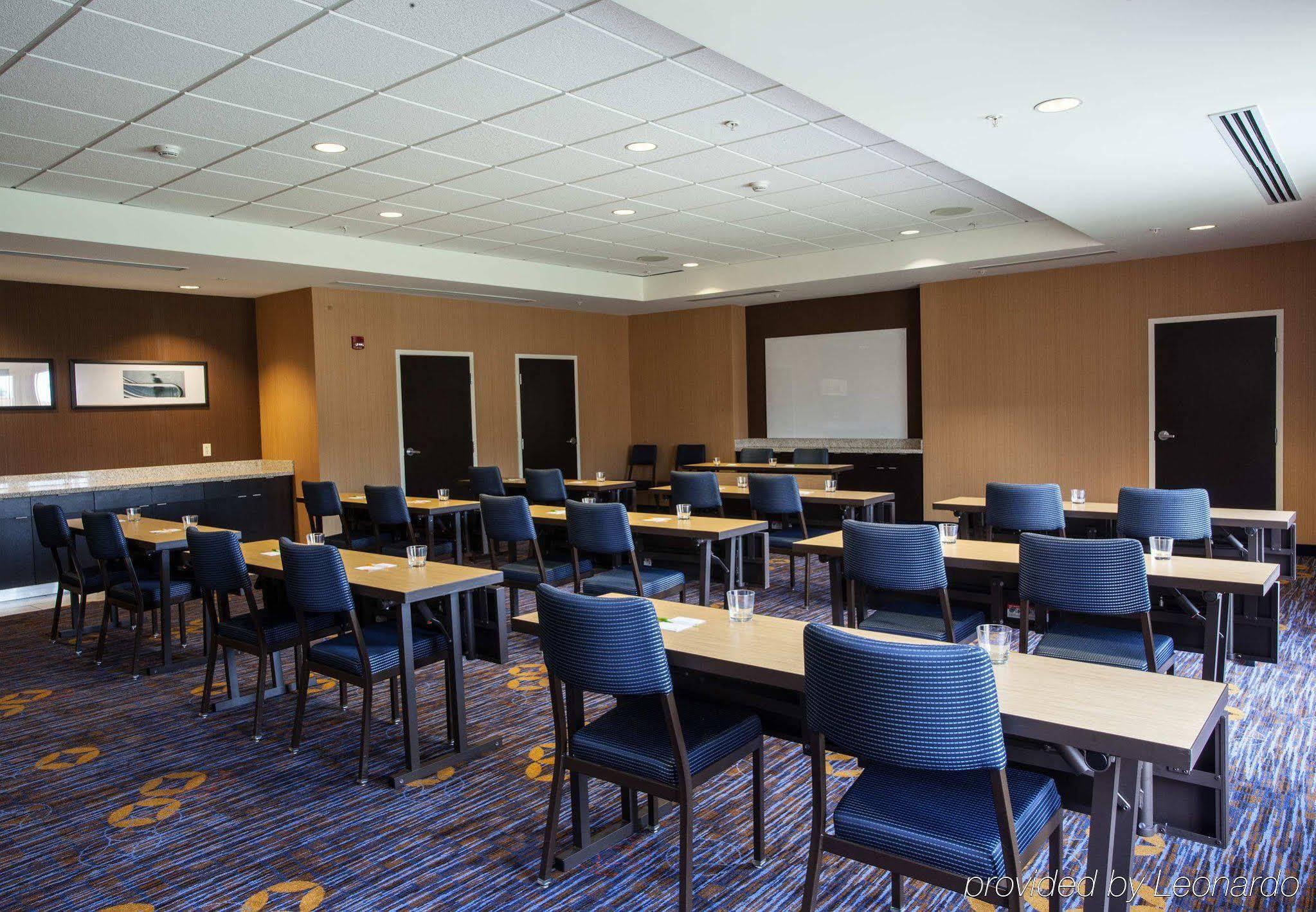 Courtyard By Marriott York Hotel Ngoại thất bức ảnh