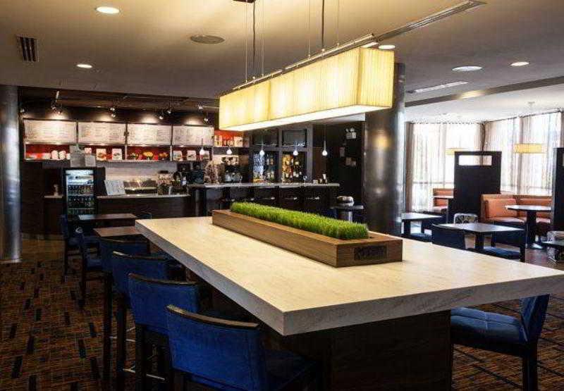 Courtyard By Marriott York Hotel Ngoại thất bức ảnh
