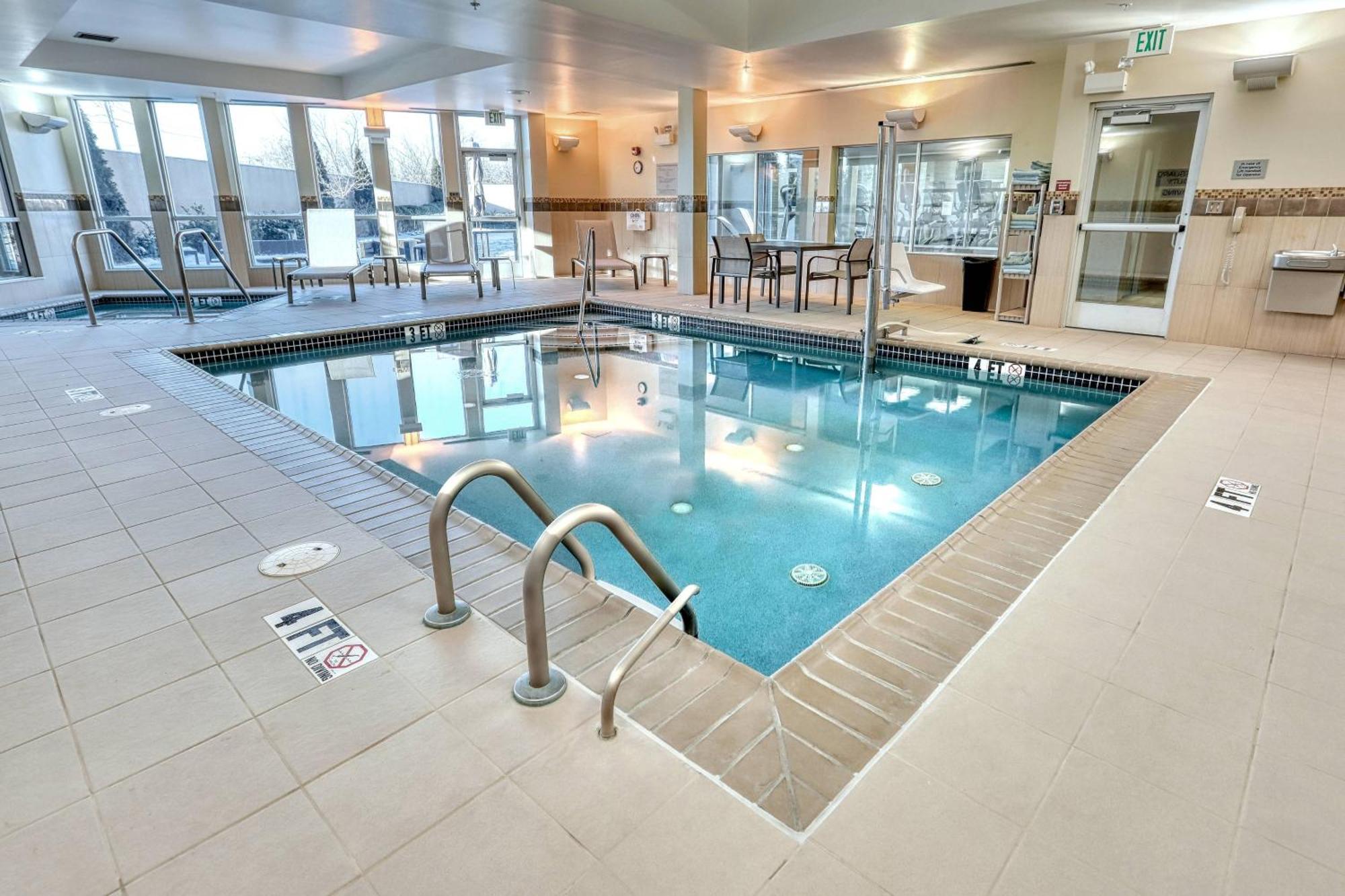 Courtyard By Marriott York Hotel Ngoại thất bức ảnh