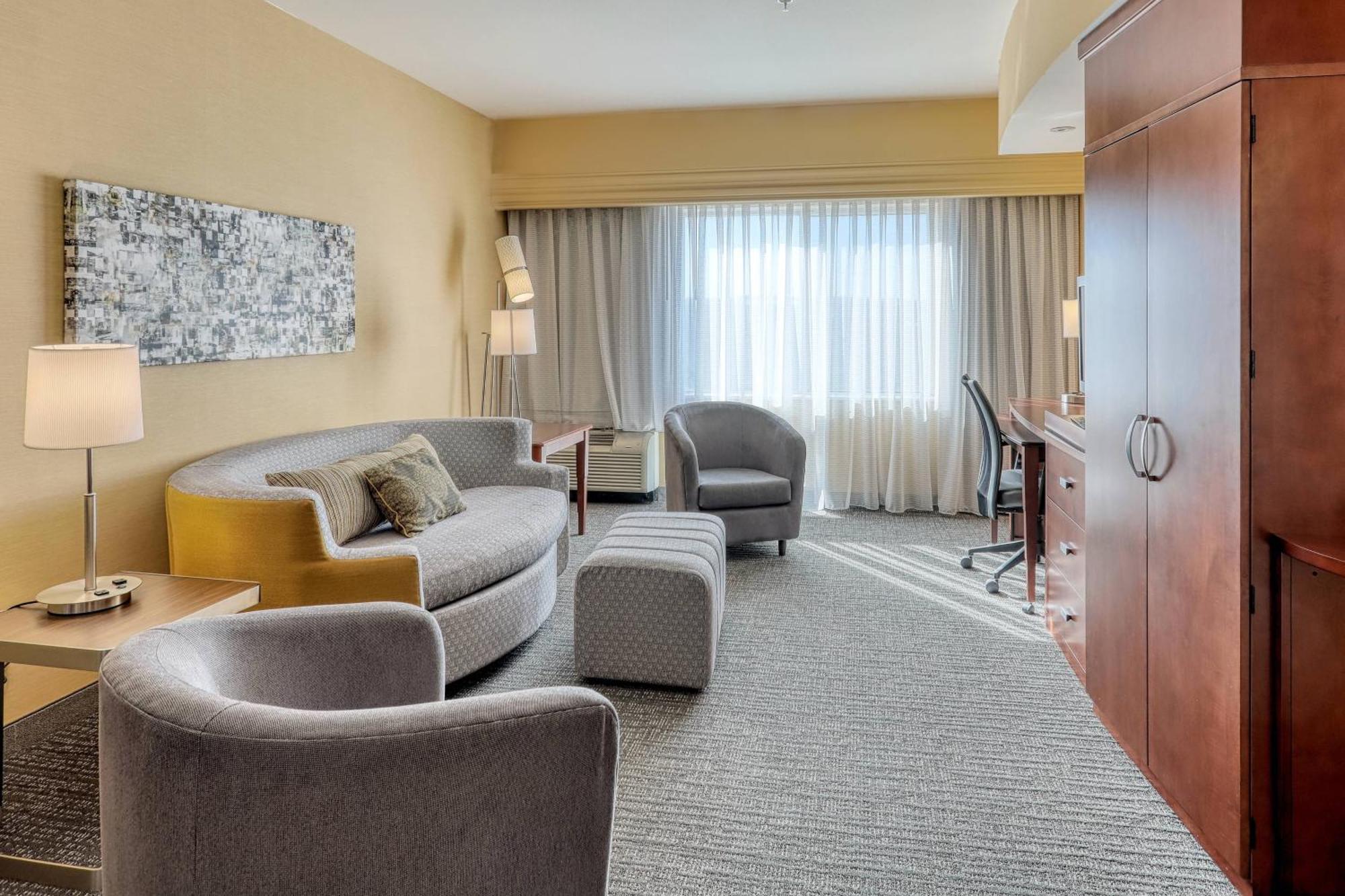 Courtyard By Marriott York Hotel Ngoại thất bức ảnh